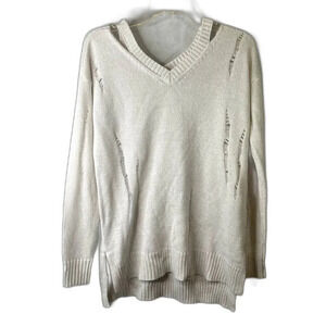 Arizona Jeans Cold Shoulder Destructed Metallic Sweater Size‎ Medium